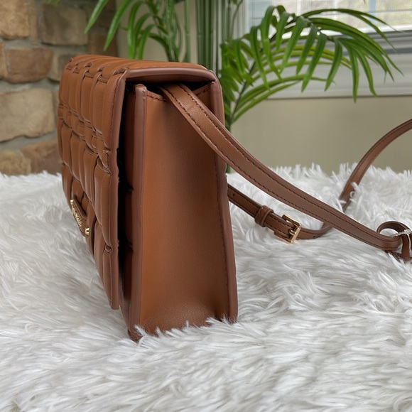 MICHAEL KORS ~ Ivy Large Clutch Crossbody Luggage ~ Vegan Faux Leather ~ NWT! - Picture 5 of 12